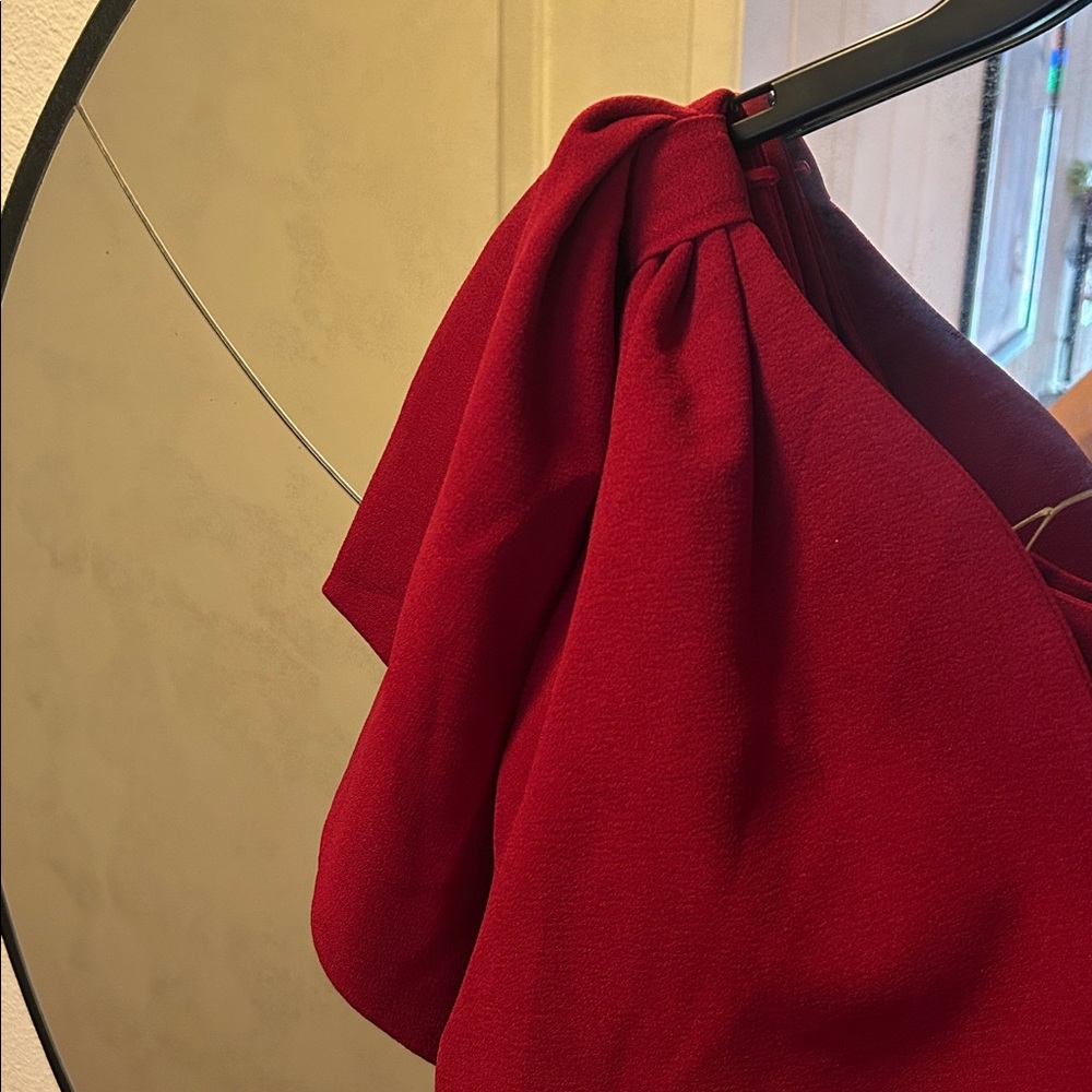 Dress the Population Red One-Shoulder Dress - Picture 5 of 6